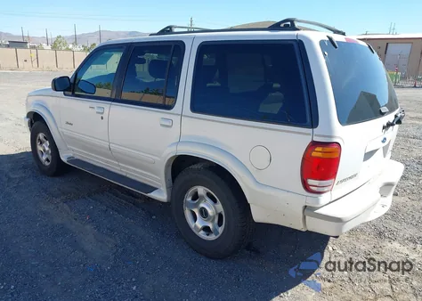 1999 Ford Explorer Eddie Bauer/Limited/Xlt z USA, uszkodzony, nr VIN 1FMZU34E2XZB27806